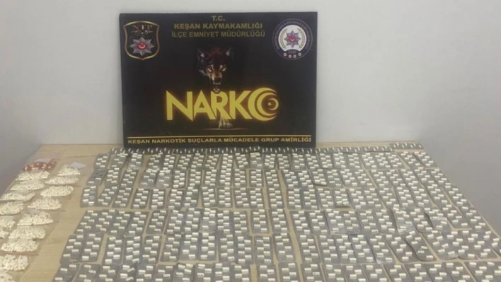 Keşan Otogarı'nda çok sayıda sentetik ecza ile yakalandılar