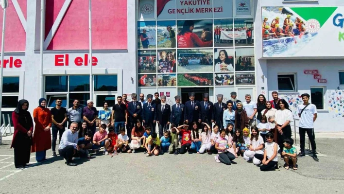 Kıbrıs Gazileri gençlerle buluştu