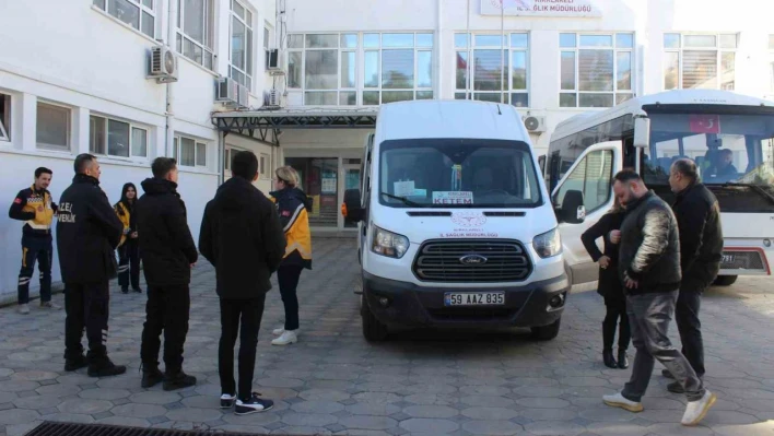 Kırklareli'nde 34 gönüllü sağlık personeli deprem bölgesine uğurlandı