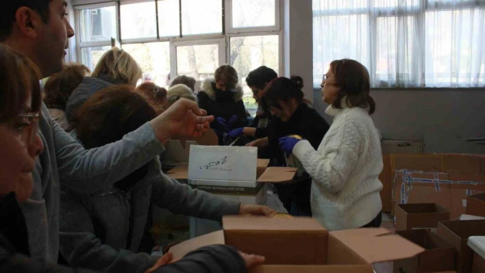 Kırklarelili kadınlardan deprem bölgelerine ekmek desteği