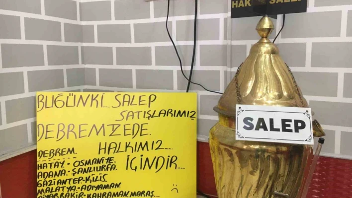 Kış günü sattığı saleplerin gelirini depremzedeleri bağışlayacak