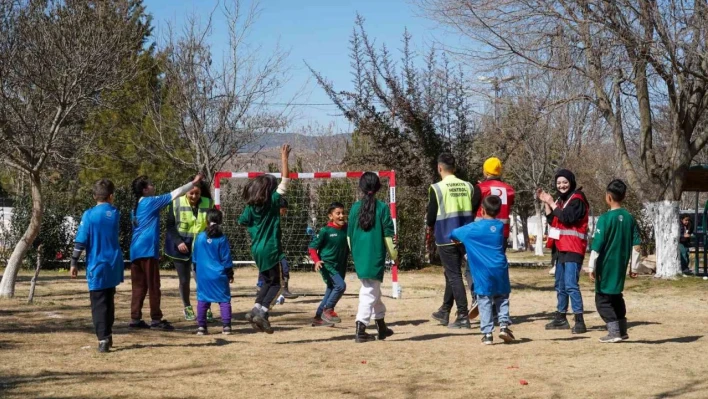 Kızılay'dan afetzede çocuklara yönelik psiko sosyal destek