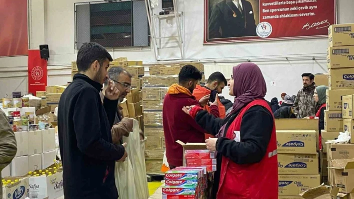 Kızılay Kadın Kolları, deprem sahasında