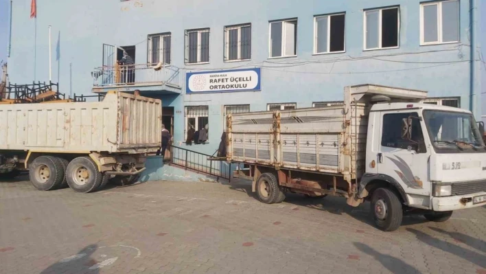 Kula'da bir okul daha boşaltıldı