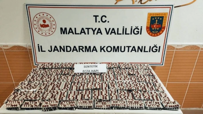 Malatya'da 4 bin 438 adet uyuşturucu hap ele geçirildi