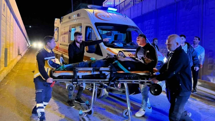 Malatya'da alt geçitte motosiklet kazası: 2 yaralı