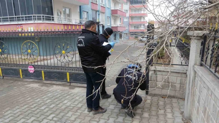 Malatya'da başından silahla vurulan genç kurtarılamadı