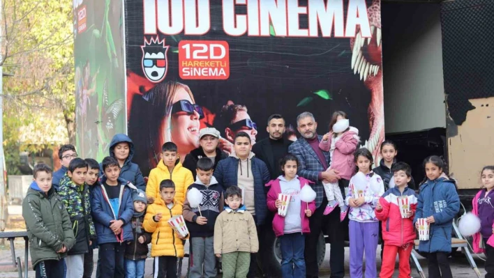 Malatya'da depremzede çocuklara 10 D sinema etkinliği