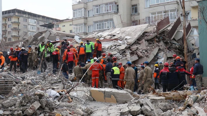 Malatya'da Güner Apartmanı davasında karar: 7 sanığa hapis cezası