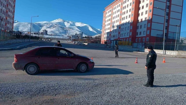 Malatya'da okul ve yurt çevrelerinde güvenlik denetimleri sürüyor