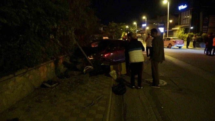 Malatya'da otomobil ile motosiklet çarpıştı: 2 yaralı