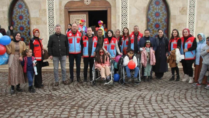 Malazgirt'te depremzede çocuklar için moral etkinliği düzenlendi