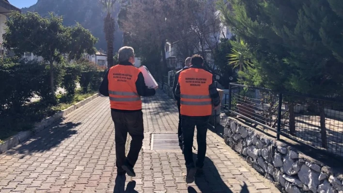 Marmaris depremzedeler için seferber oldu