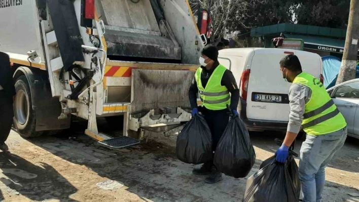 Marmaris temizlik ekipleri afet bölgesinde canla başla çalışıyor