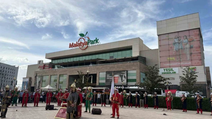 Milli Savunma Bakanlığı Mehteran Birliği'nden Malatya'da coşkulu konser