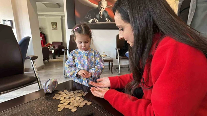 Minik Öykü'den büyük destek