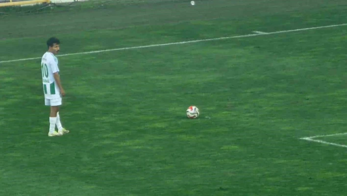 Nesine 3.Lig: Malatya Yeşilyurtspor: 2 Hacettepe A.Ş. Türk Metal 1963 Spor: 3