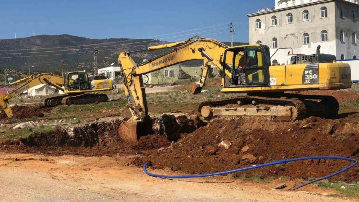 Nurdağı'nda kalıcı konutlar için ilk kazma vuruldu