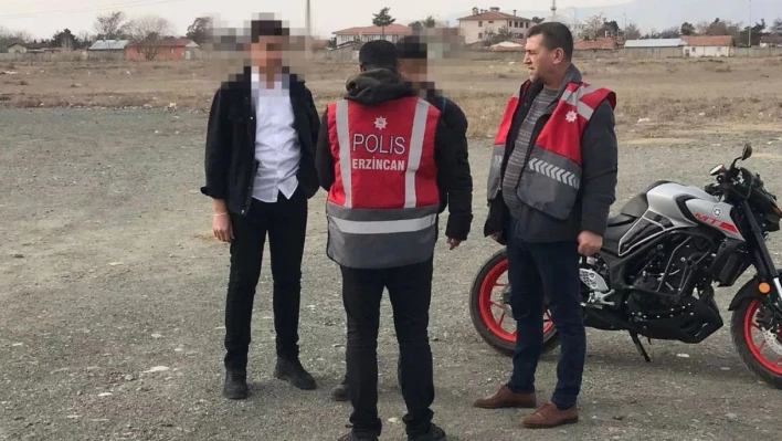 Okul önlerinde polis denetimi