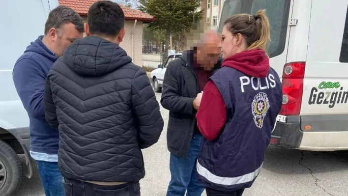 Okul önlerinde polis denetimi