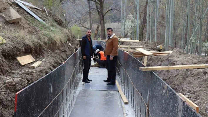 Oltu ilçe merkezindeki Elmalı sulama arkı yeniden hizmete açılacak