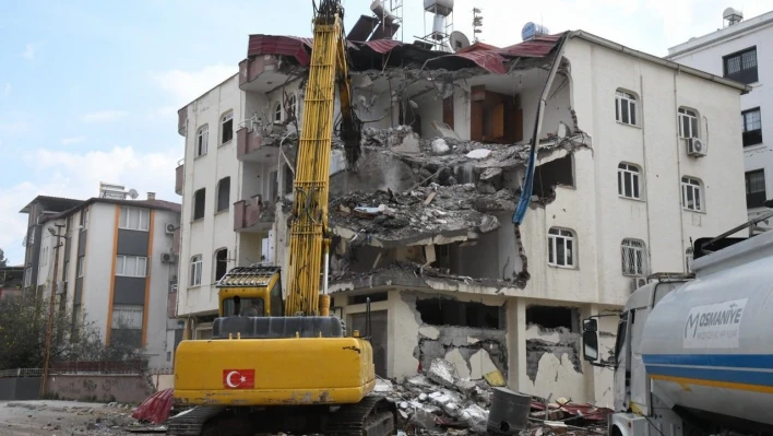 Osmaniye Barosu ağır hasarlı binaların yıkılmasına tedbiren durdurma kararı aldırdı