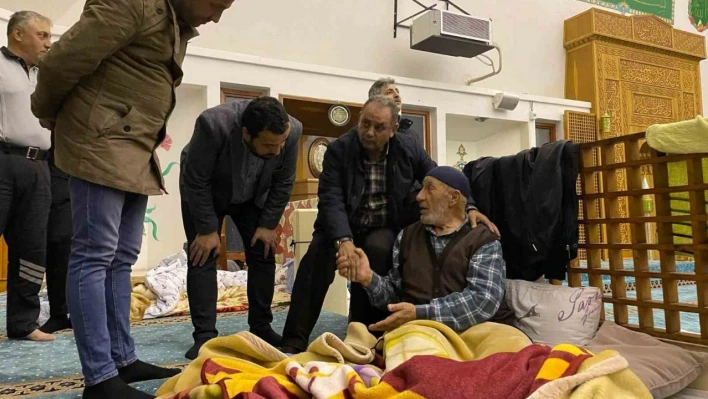 Özçelik-İş'ten depremzede üyelerine 15 milyon lira yardım