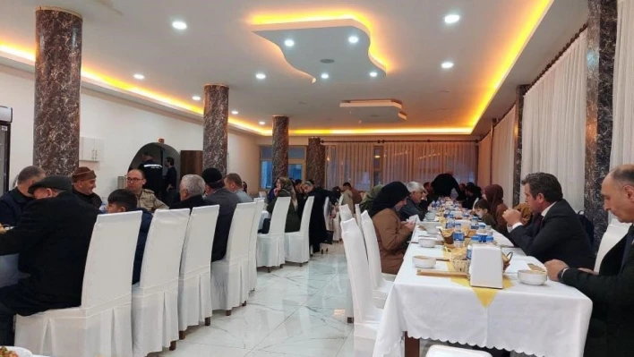 Pasinler'de şehit ve gazi ailelerine iftar yemeği