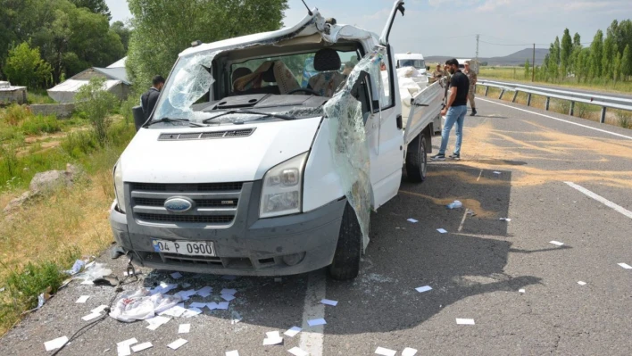 Patnos'ta trafik kazası: 2 yaralı