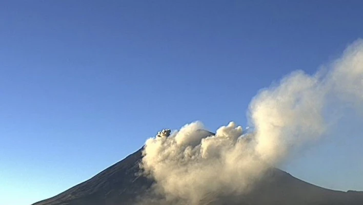 Popocatepetl Yanardağı'nda son 24 saatte 7 patlama