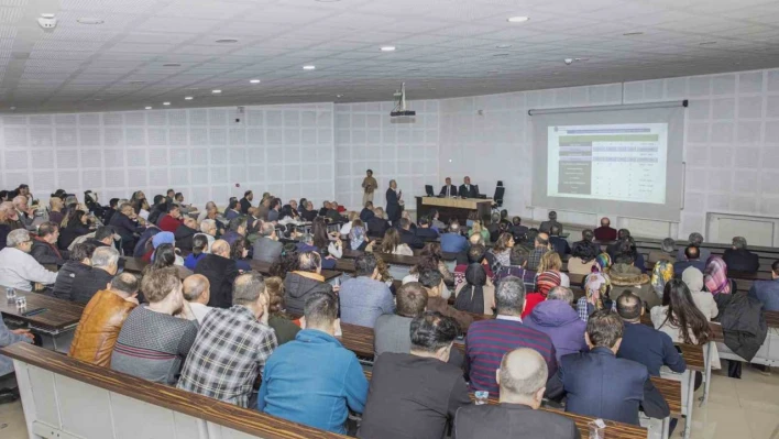 Rektör Çomaklı, Ziraat Fakültesi akademisyenleriyle bir araya geldi