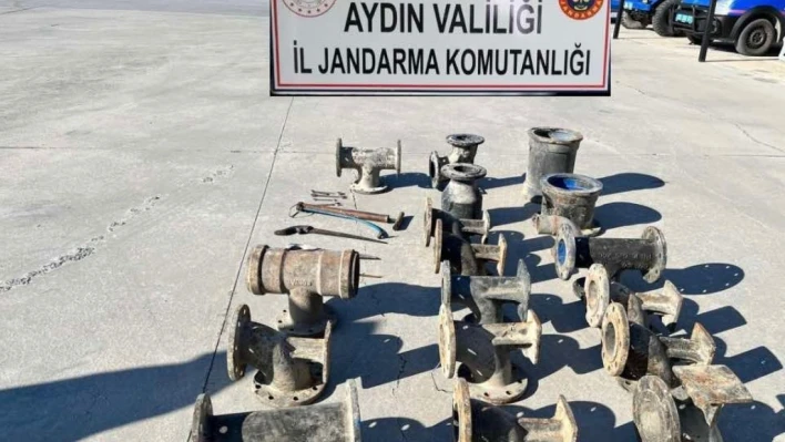 Söke'de demir hırsızları kovalamaca sonucu yakalandı
