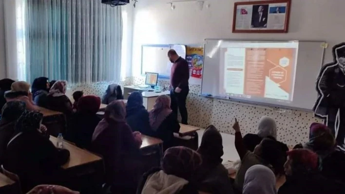 Şuhut'ta velilere yönelik Madde Bağımlılığı Farkındalık eğitimi