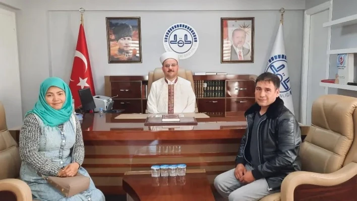 Tayland vatandaşı Khemmarat Müslüman oldu
