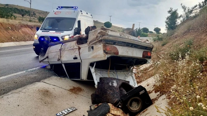 Tek taraflı trafik kazasında 1 kişi yaralandı