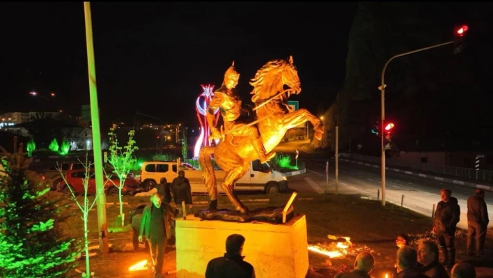 Tortum'a Sultan Alparslan anıtı