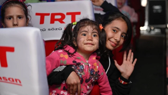 TRT'den Kahramanmaraş'taki depremzedelere moral ziyareti