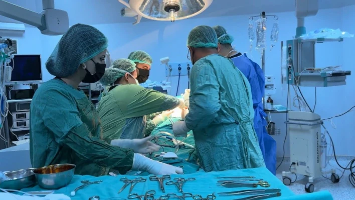 Tunceli'de 10 yıl sonra ilk kez tiroit ameliyatı yapıldı