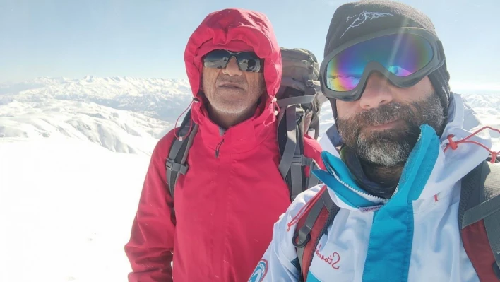 Tunceli'de, depremde hayatını kaybedenler anısına tırmanış gerçekleştirildi