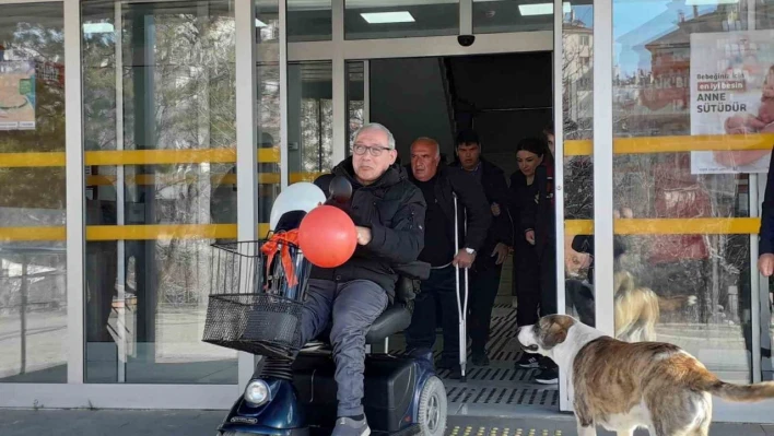 Tunceli'de, engellilere tekerlekli sandalye