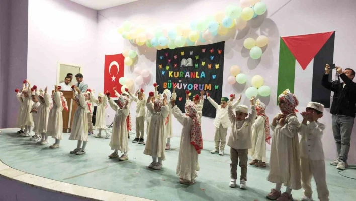 Tunceli'de miniklerin yoğun katılımlı Kur'an kursu kapanış programı