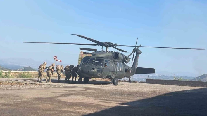 Tunceli'deki yangını söndürmek için asker devreye girdi