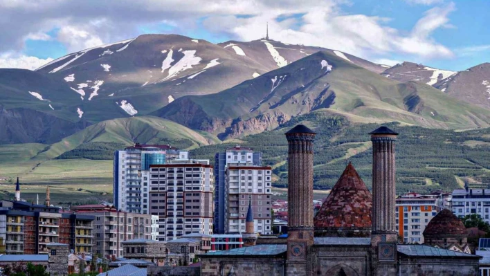 Türkiye'de konut satışı azaldı, Erzurum'da arttı