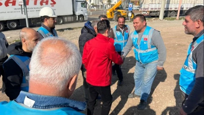 Tuzla Belediye Başkanı: 'Kalıcı konutlar yapılana kadar belediyecilik hizmeti sunacağız'