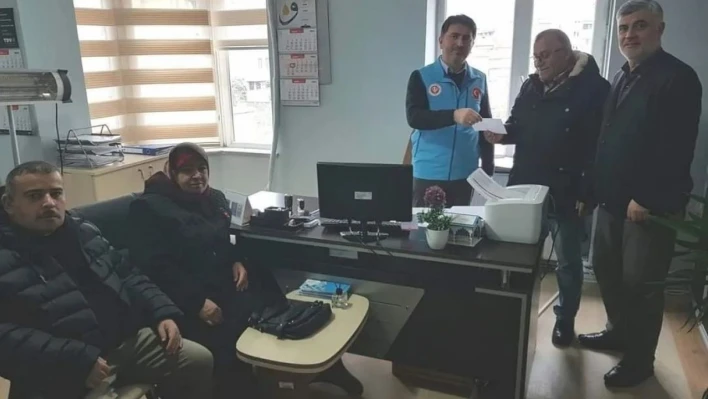 Umre için biriktirdiği parayı depremzedelere bağışladı