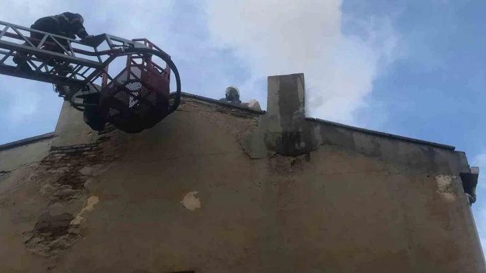 Uzunköprü'de baca yangını korkuttu