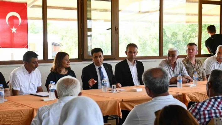 Vali Aygöl vatandaşlarla bir araya geldi