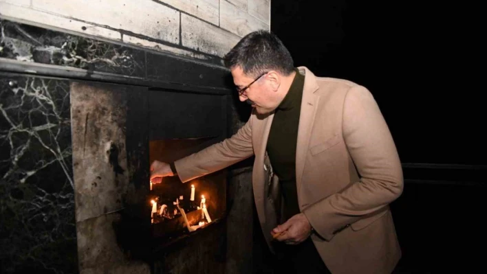 Vali Tekbıyıkoğlu Cemevinde düzenlenen ceme katıldı