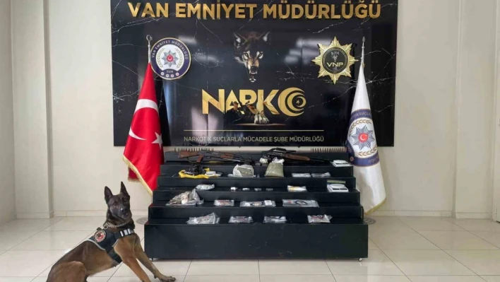 Van'da 'Kökünü Kurutma' operasyonu: Yarım tondan fazla uyuşturucu ele geçirildi