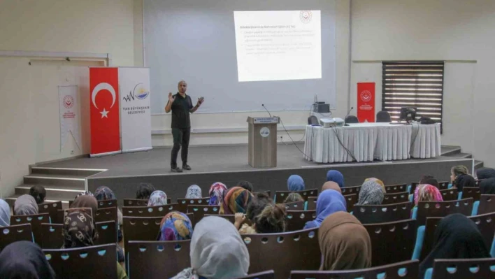 Van'da 'Mahremiyet ve İstismar' konulu seminer düzenlendi